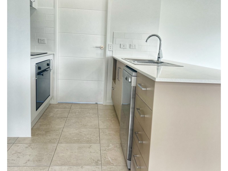 27 Oxford Street, Waterford QLD 4133