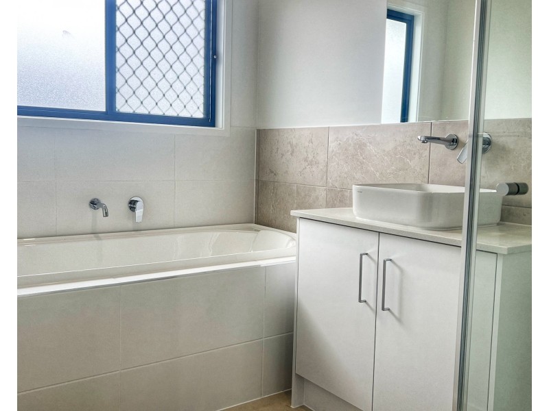 27 Oxford Street, Waterford QLD 4133