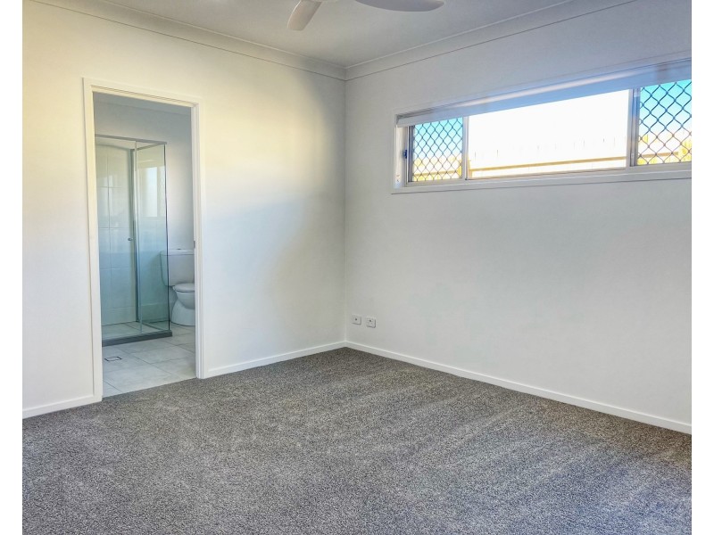 33 Woodfull Street, Dugandan QLD 4310