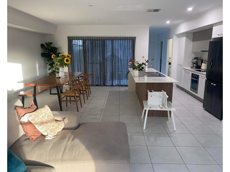 25 Greenview Terrace, Palmview QLD 4553