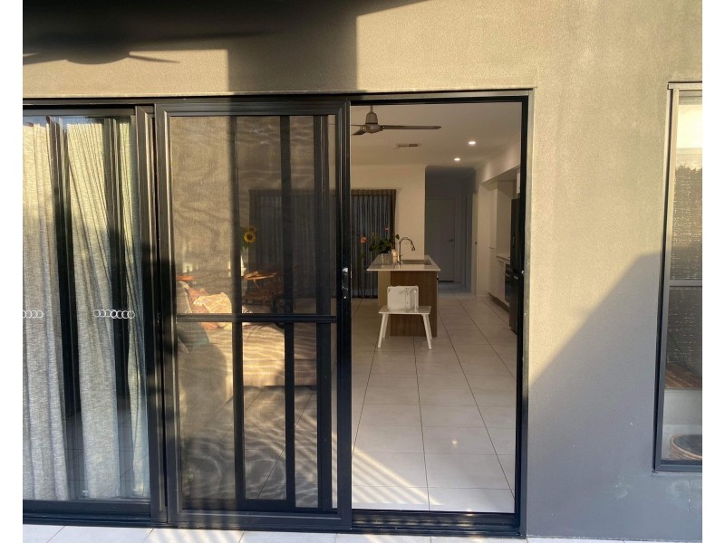 25 Greenview Terrace, Palmview QLD 4553