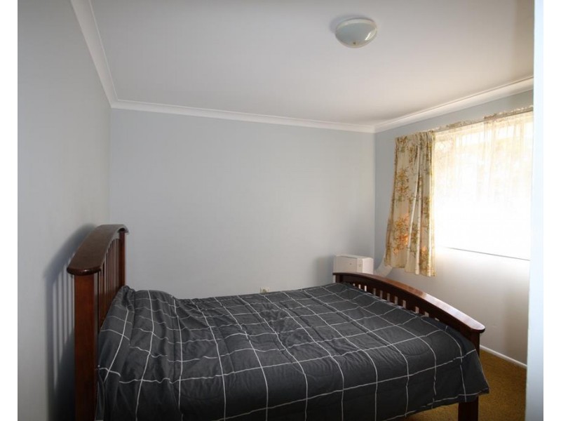11 Saint Pauls Place, Surfers Paradise QLD 4217