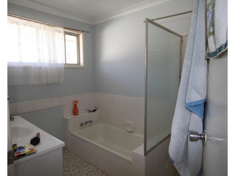 11 Saint Pauls Place, Surfers Paradise QLD 4217
