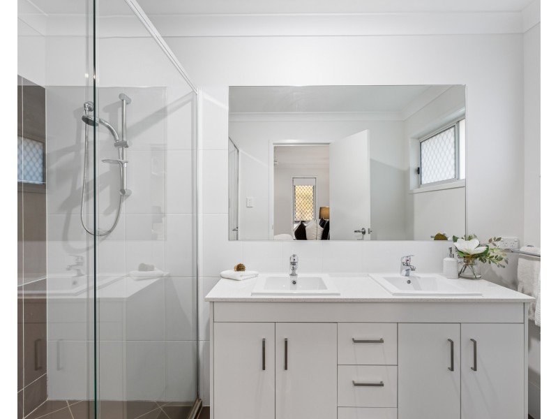 5 Gralton Street, Keperra QLD 4054