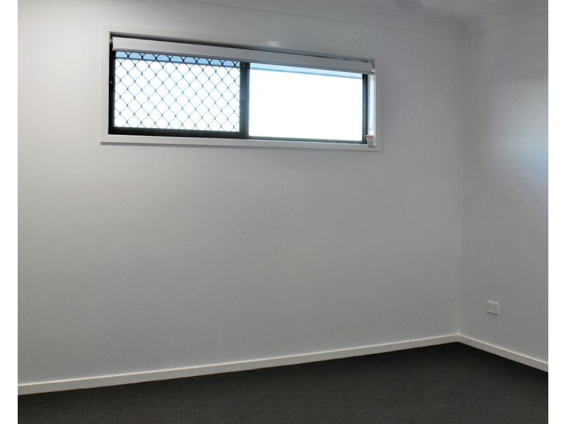 33 Crest Street, Narangba QLD 4504