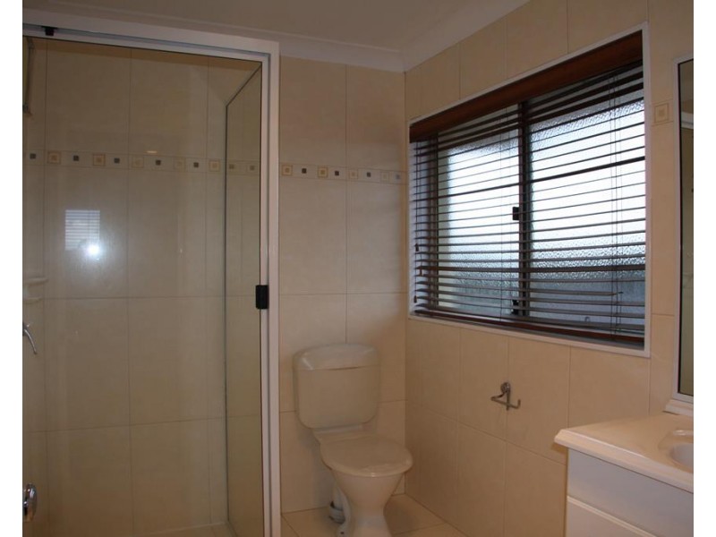 8 Dapples Court, Burleigh Heads QLD 4220