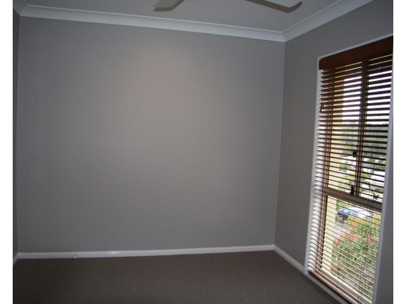 8 Dapples Court, Burleigh Heads QLD 4220