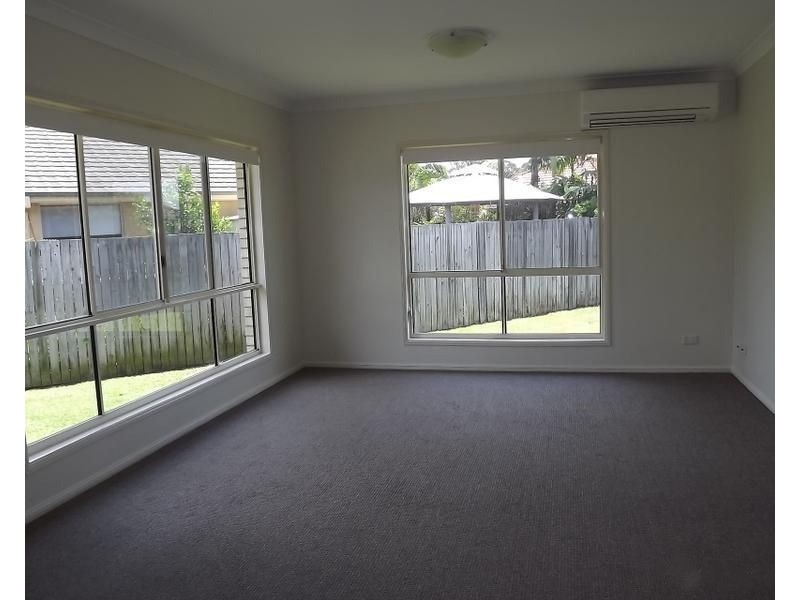 8 Caz Court, Upper Coomera QLD 4209