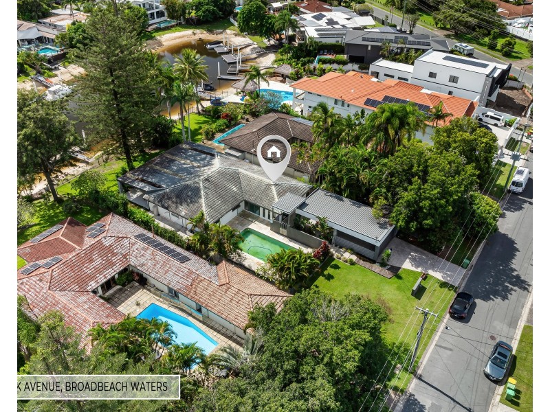 7 PARK AVENUE, Broadbeach Waters QLD 4218