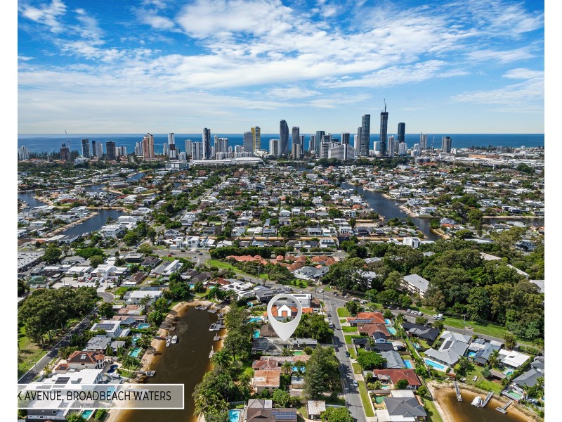 7 PARK AVENUE, Broadbeach Waters QLD 4218