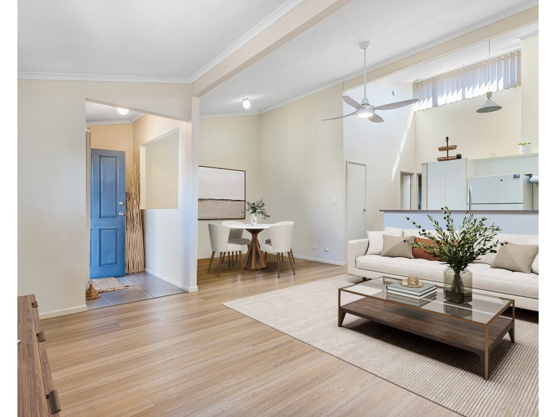36/63 Olsen Avenue, Labrador QLD 4215
