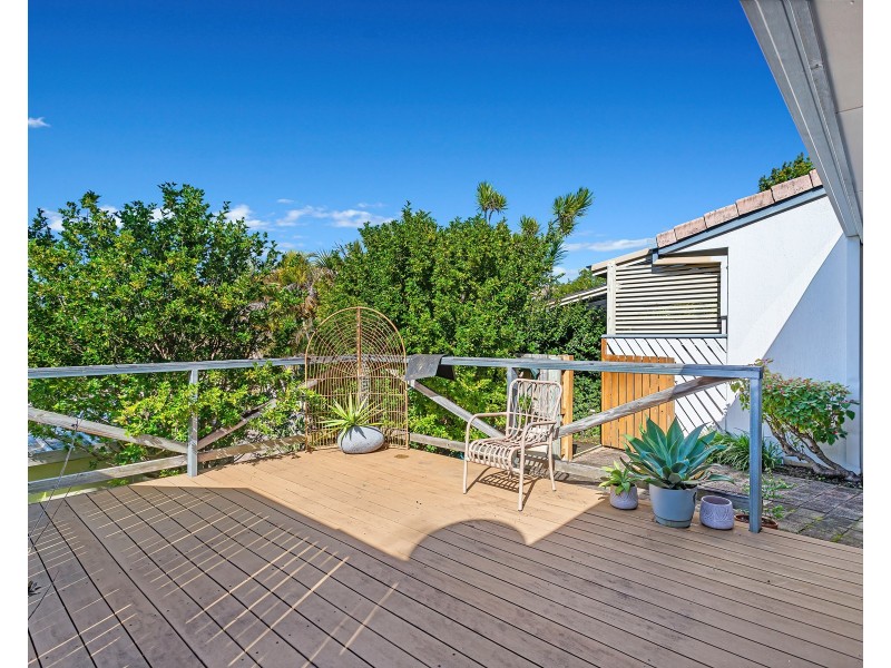 36/63 Olsen Avenue, Labrador QLD 4215