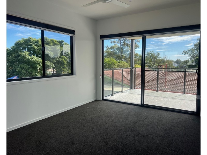 25 Upper McCormack Street, Bundamba QLD 4304