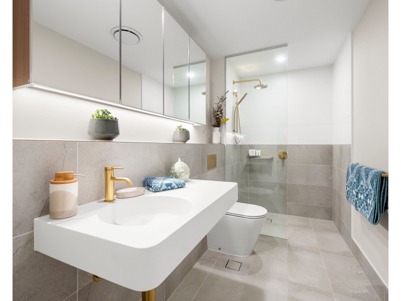 1504/1 Grant Avenue, Hope Island QLD 4212