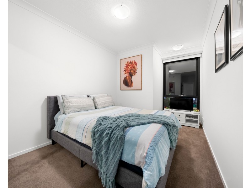 1504/1 Grant Avenue, Hope Island QLD 4212