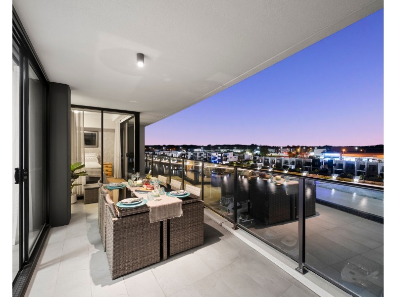 1504/1 Grant Avenue, Hope Island QLD 4212