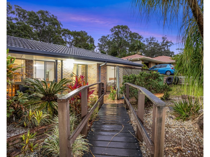 43 Macquarie Drive, Petrie QLD 4502