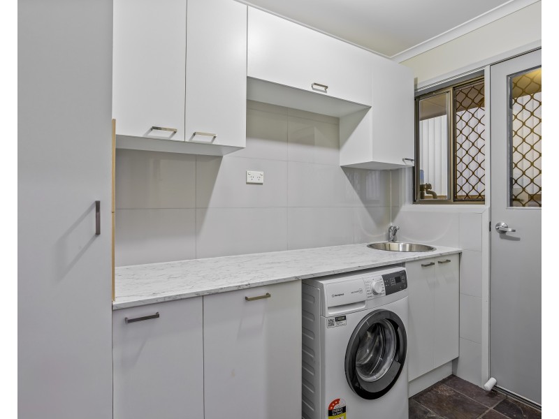 43 Macquarie Drive, Petrie QLD 4502