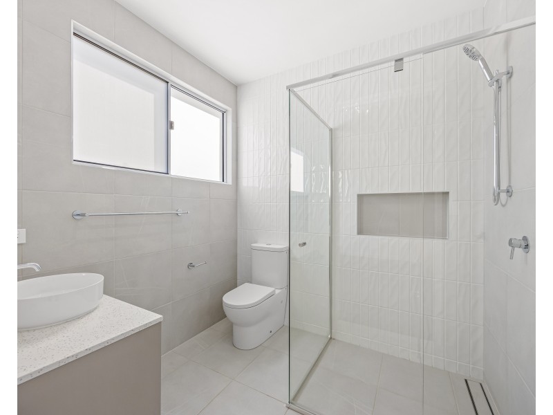 27 Upper McCormack Street, Bundamba QLD 4304