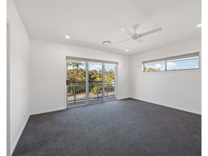 27 Upper McCormack Street, Bundamba QLD 4304