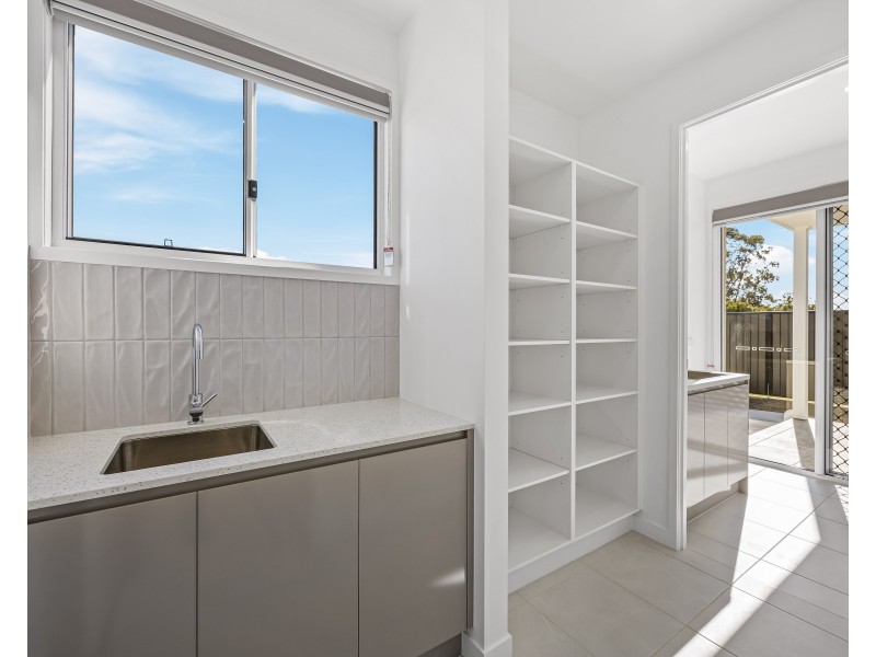 27 Upper McCormack Street, Bundamba QLD 4304