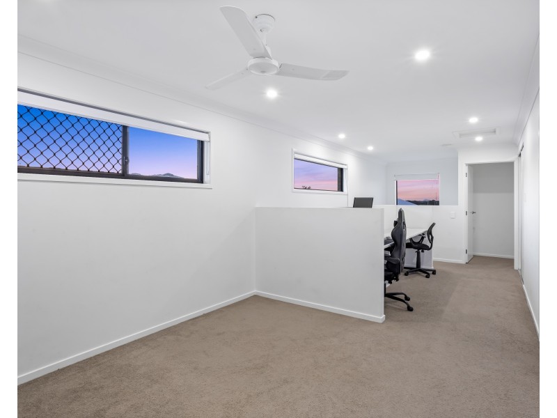 42 Crest Street, Narangba QLD 4504