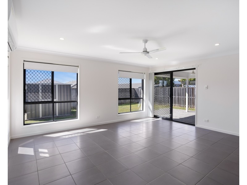 230 Todds Road, Lawnton QLD 4501