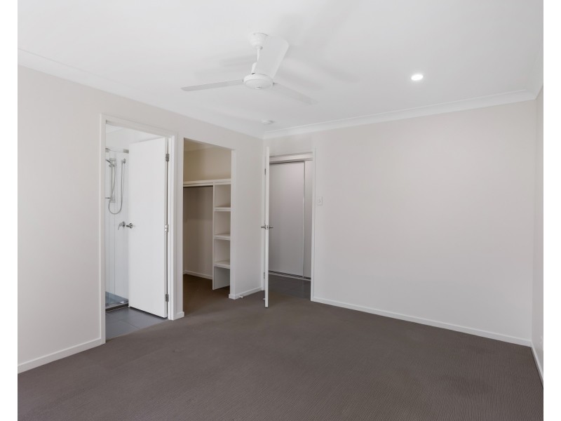 230 Todds Road, Lawnton QLD 4501