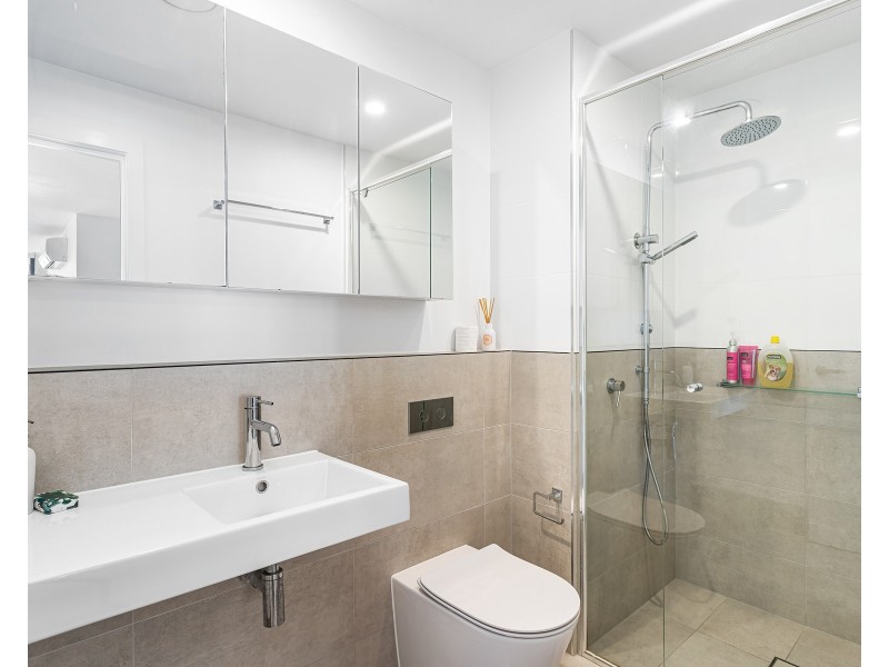 503/266 Stanhill Drive, Surfers Paradise QLD 4217