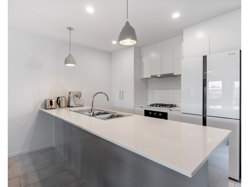 2 Jaguar Lane, Ripley QLD 4306