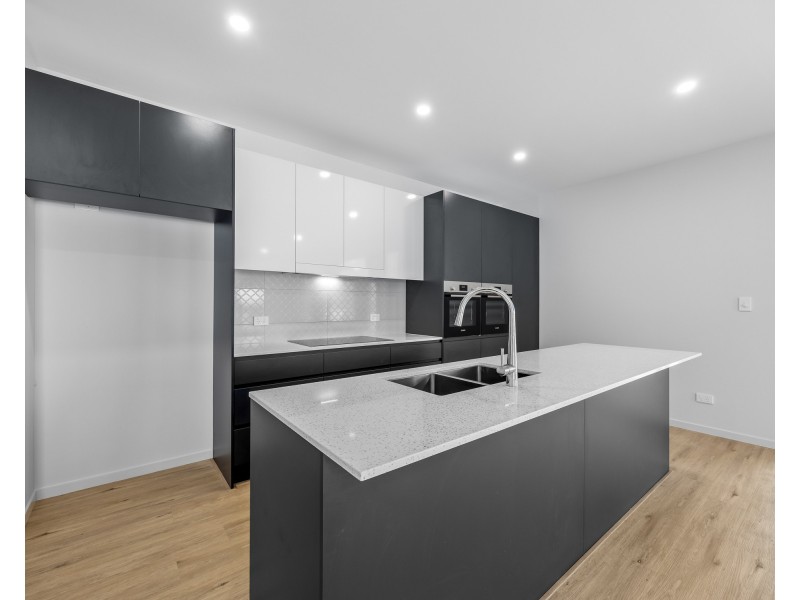 30 Braeside Road, Bundamba QLD 4304