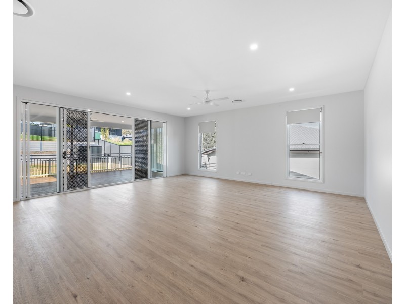 30 Braeside Road, Bundamba QLD 4304