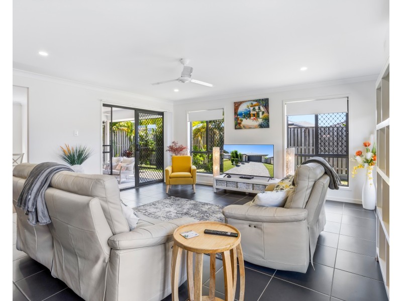 41 Bora Place, Ningi QLD 4511