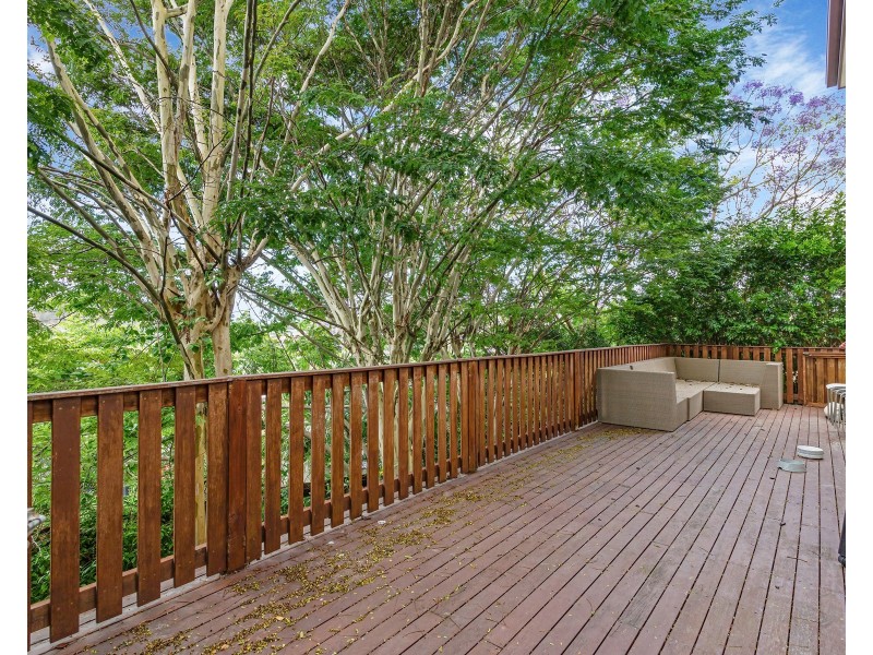 8 Dapples Court, Burleigh Heads QLD 4220