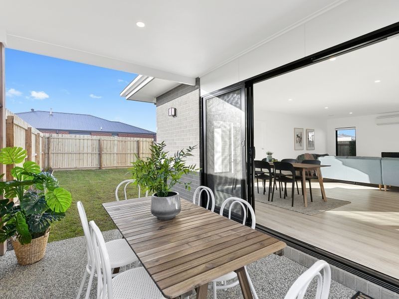 49 Grinders Avenue, Torquay VIC 3228