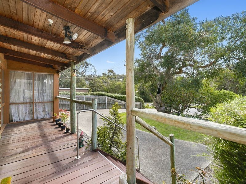 8 Eagle Avenue, Anglesea VIC 3230