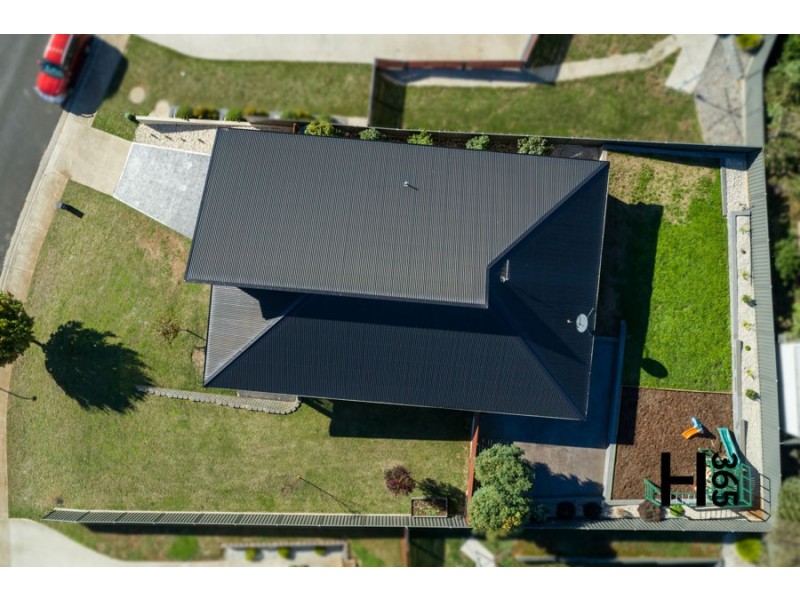 3 McCall Terrace, Stony Rise TAS 7310