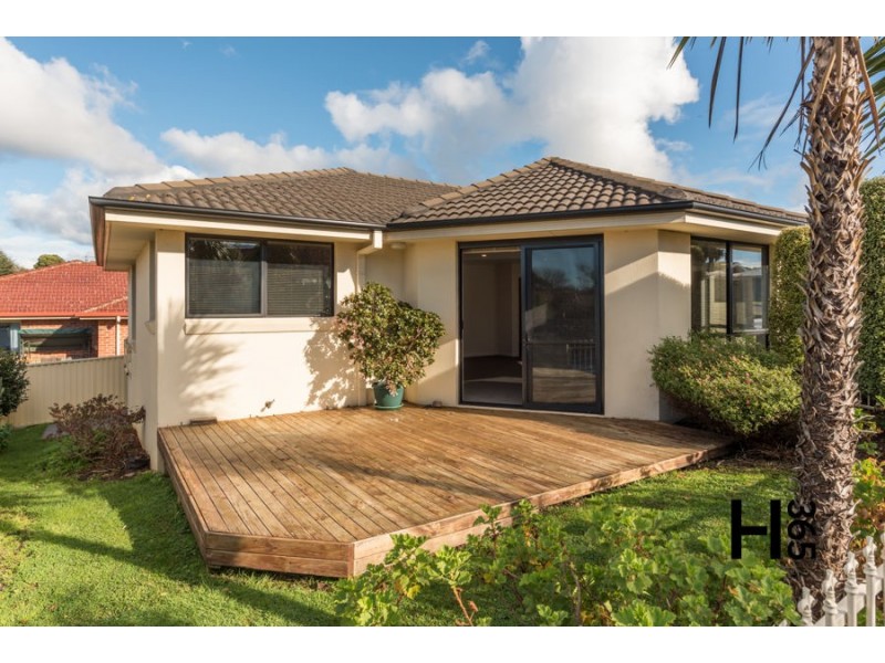1/16 Langslow Drive, Miandetta TAS 7310