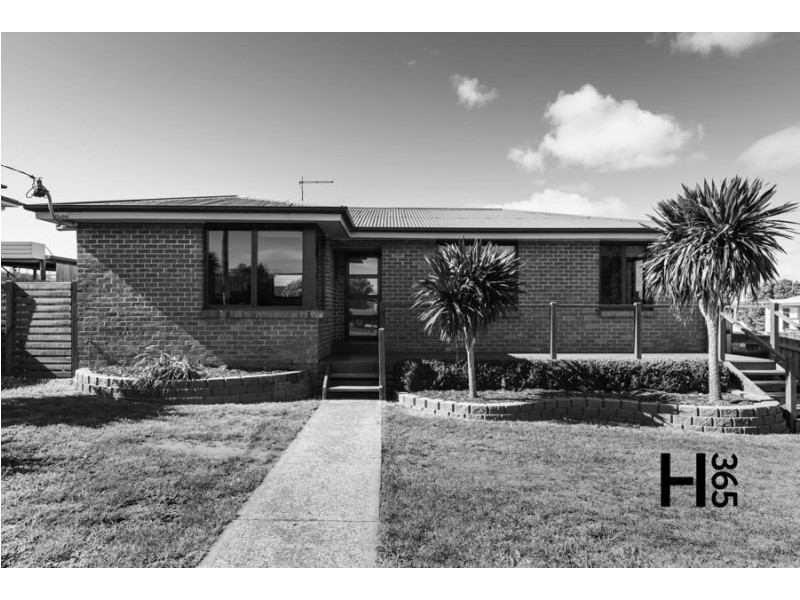 45 Raymond Avenue, Devonport TAS 7310