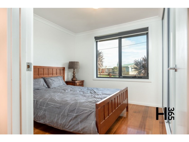 45 Raymond Avenue, Devonport TAS 7310