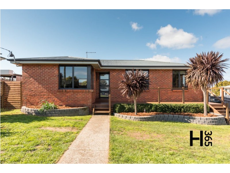 45 Raymond Avenue, Devonport TAS 7310