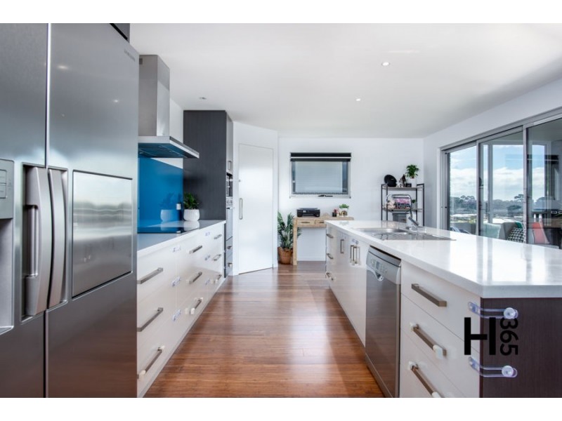 12 McCall Terrace, Stony Rise TAS 7310