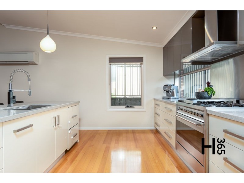 8 Valkyrie Close, Devonport TAS 7310