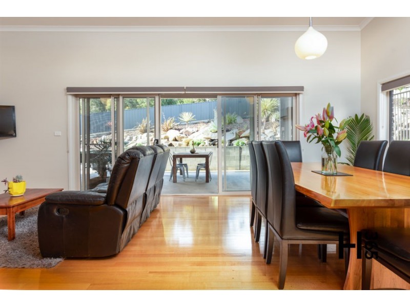 8 Valkyrie Close, Devonport TAS 7310