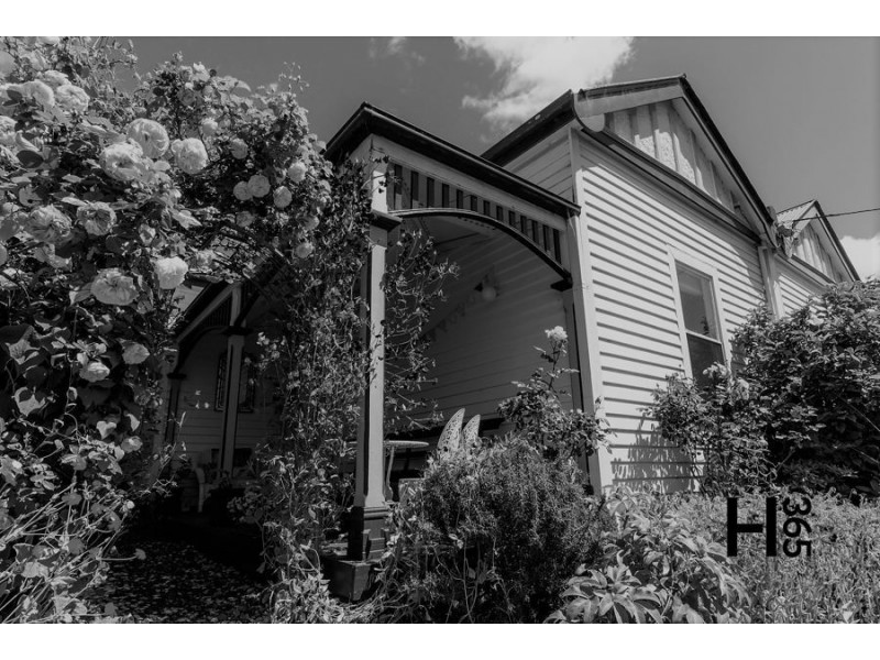 27 Victoria Parade, Devonport TAS 7310