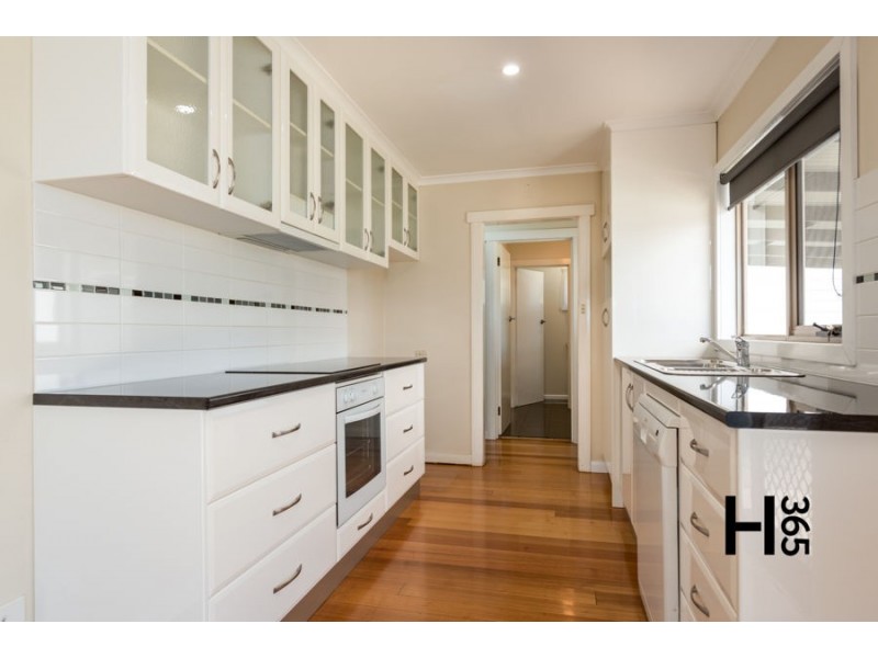 4 Churchill Avenue, Devonport TAS 7310