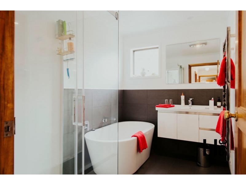 5 Cambridge Court, Devonport TAS 7310