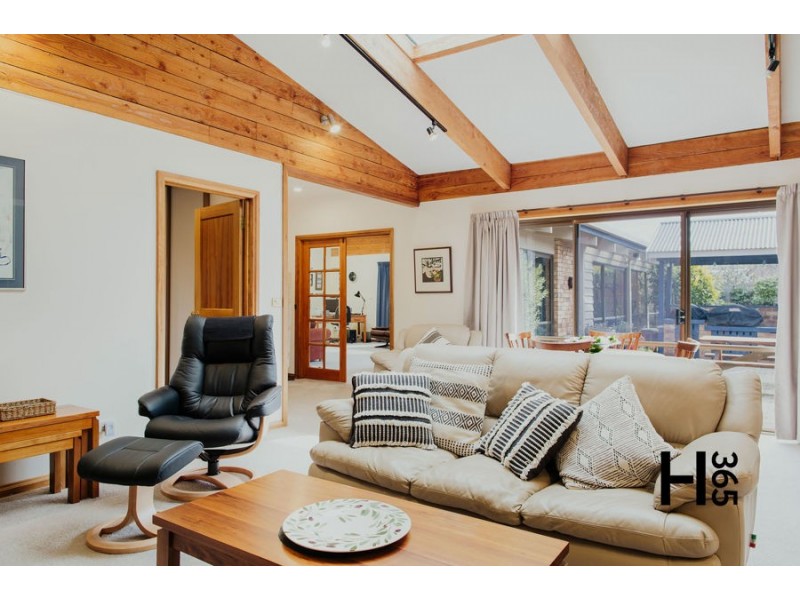 5 Cambridge Court, Devonport TAS 7310