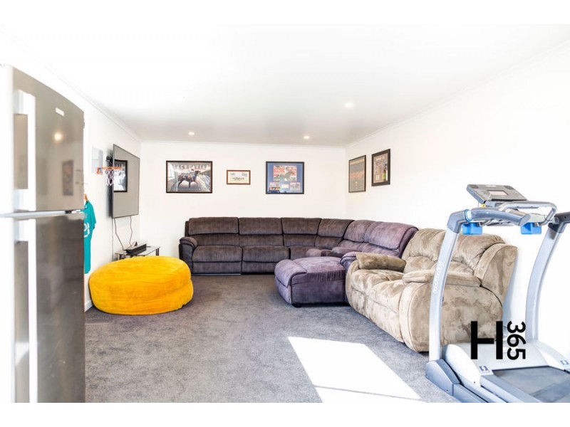 12 Poyston Drive, Shearwater TAS 7307