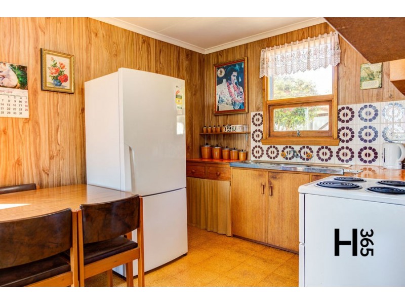 99 Middle Road, Miandetta TAS 7310